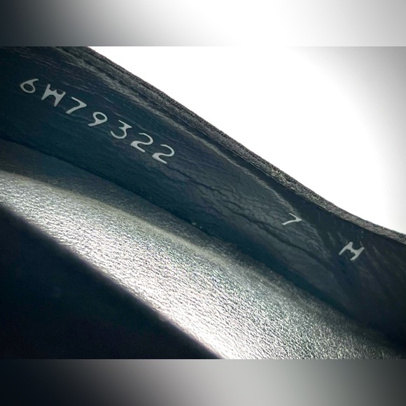 Beautiful Stuart Weitzman Formal Evening Pumps, Black, with Crystals & Lace, 7M - Picture 8 of 9